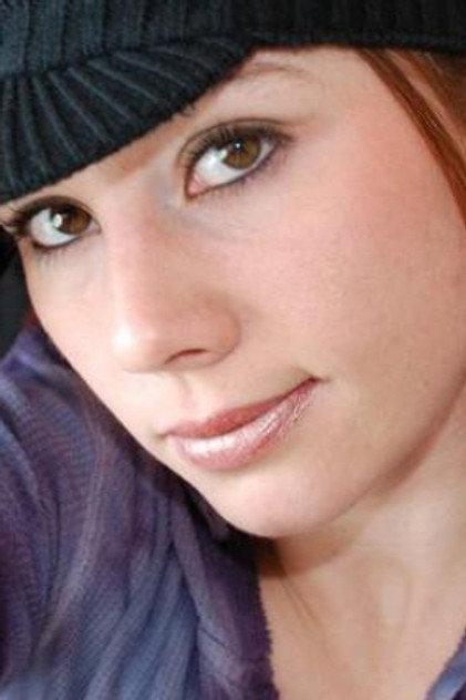 Elisha Helsper - Actor Profile Photo