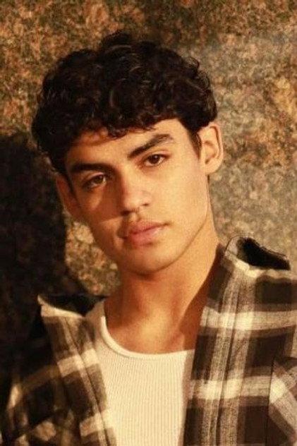 Alejandro Rosario - Actor Profile Photo