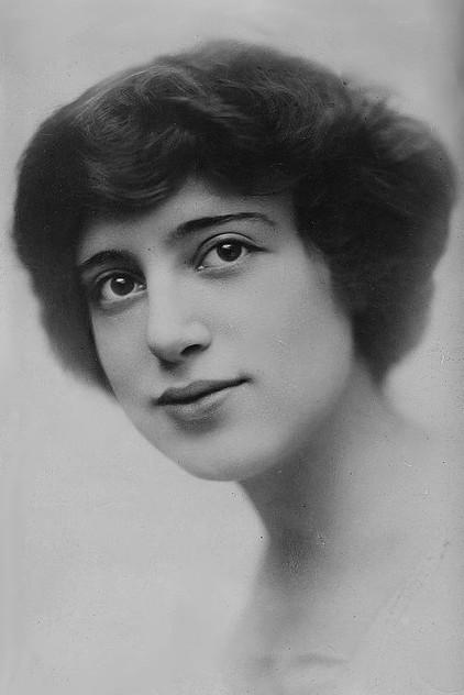 Helen Freeman - Actor Profile Photo