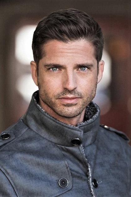 Scott Bailey - Actor Profile Photo