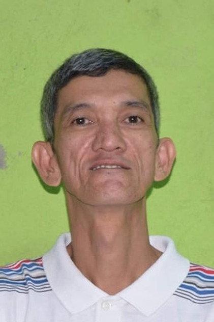 Goms Burza - Actor Profile Photo