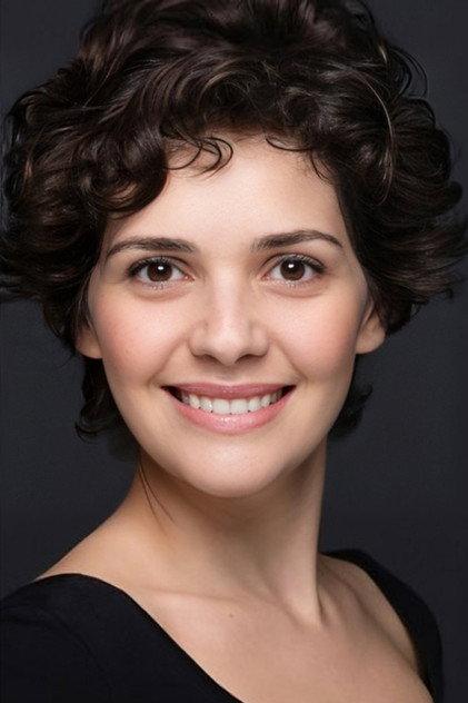 Dila Bayrak - Actor Profile Photo