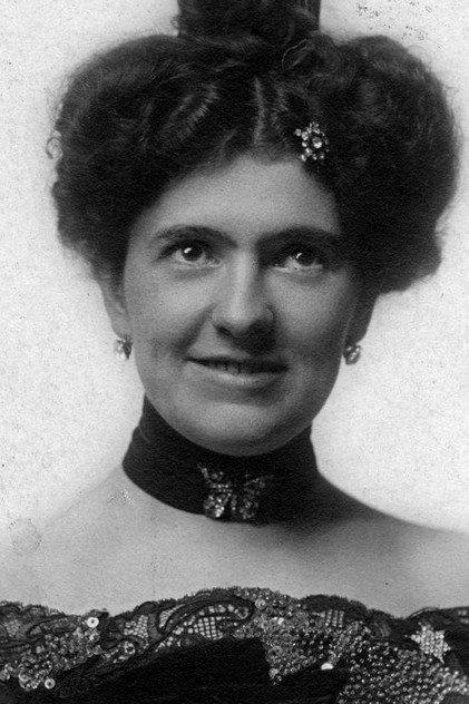 Marie Van Tassell - Actor Profile Photo