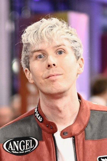 Phil Lester - Actor Profile Photo