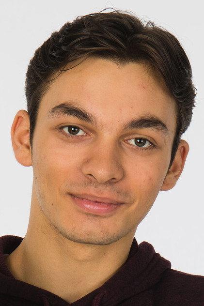 Kiran Gezels - Actor Profile Photo