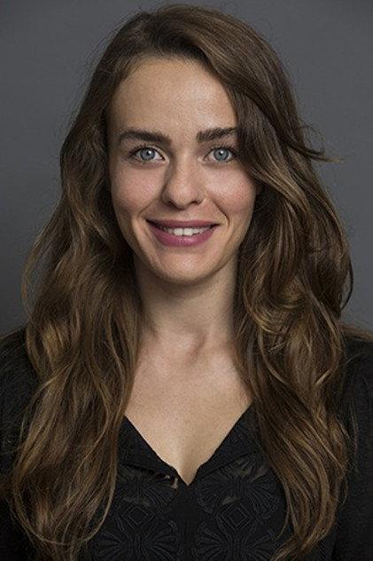 Tuğba Çom - Actor Profile Photo