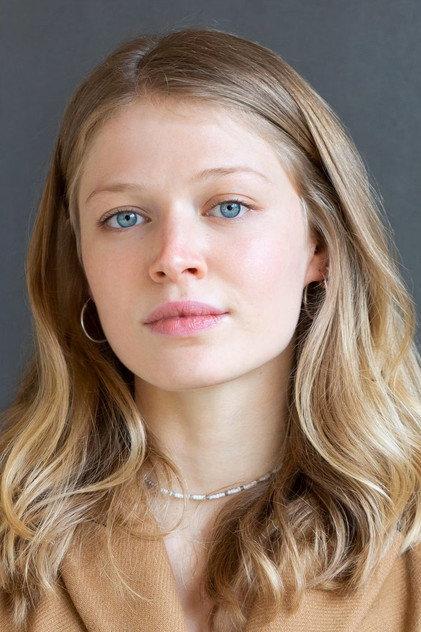 Nora Islei - Actor Profile Photo