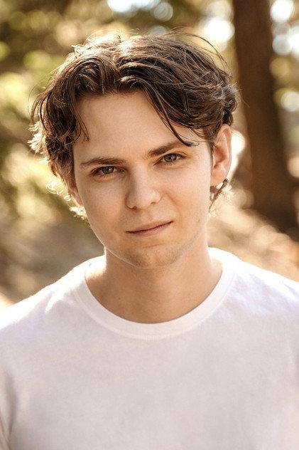 Robbie Kay - Actor Profile Photo