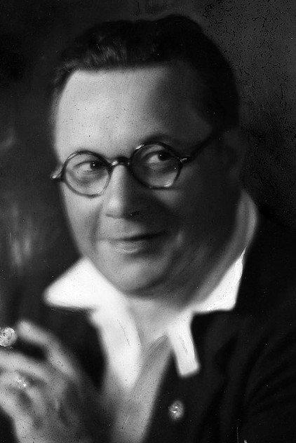 Willard Louis - Actor Profile Photo
