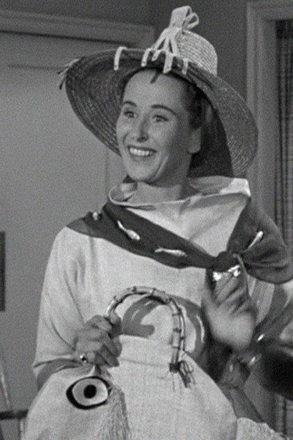 Edna Skinner - Actor Profile Photo