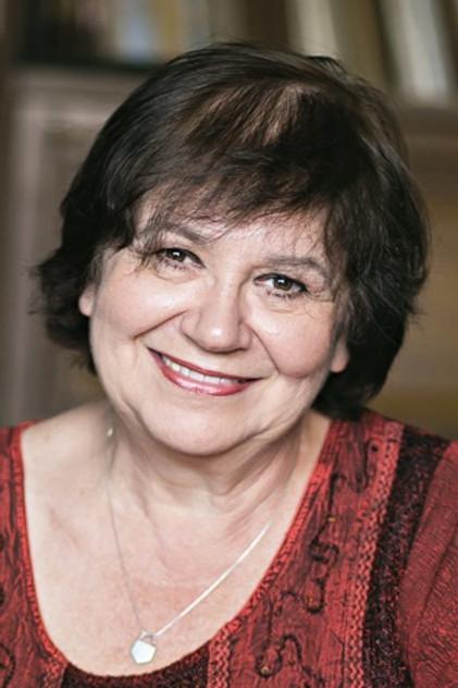 Kati Zsurzs - Actor Profile Photo