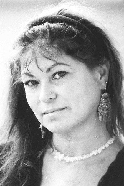 Éva Almássy Albert - Actor Profile Photo