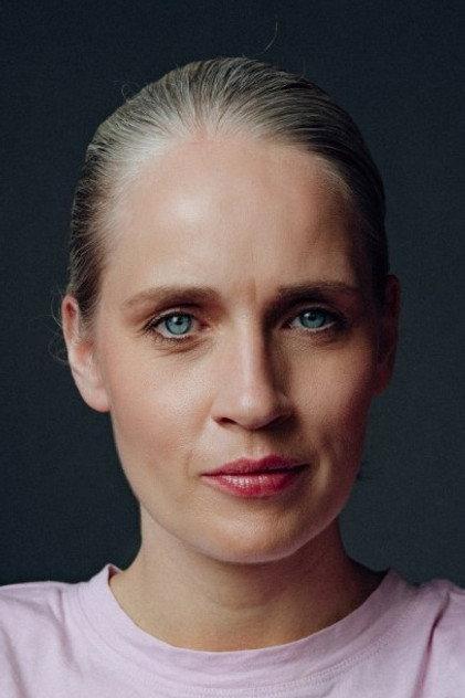 Claudia Helene Hinterecker - Actor Profile Photo