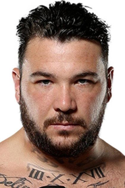 Louie Sutherland - Actor Profile Photo