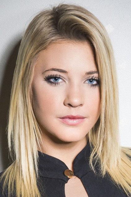 Madison Walls - Actor Profile Photo
