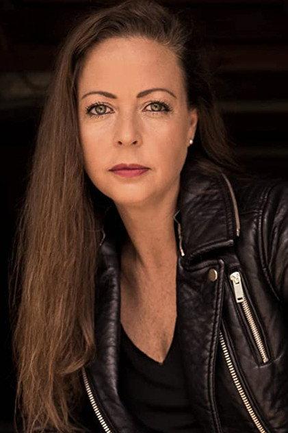 Gina Limbrick - Actor Profile Photo