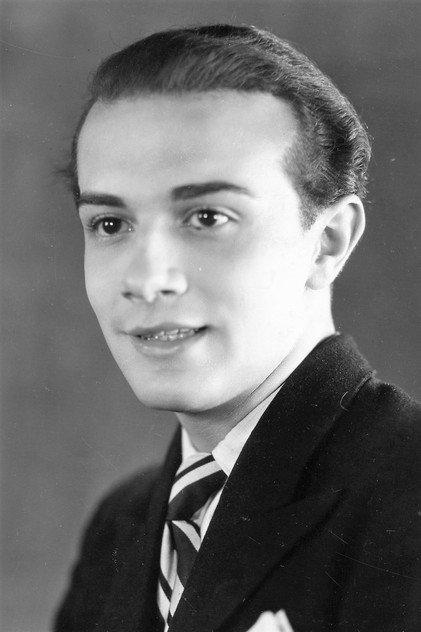 Robert Hommet - Actor Profile Photo