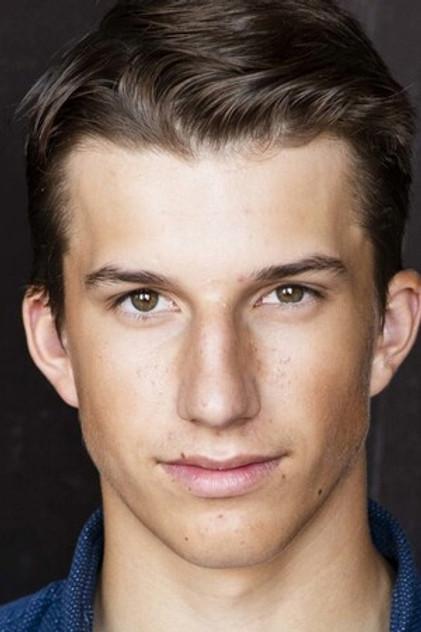 Logan Tomanek - Actor Profile Photo
