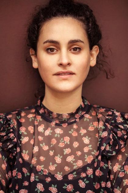 Yaël Dyens - Actor Profile Photo