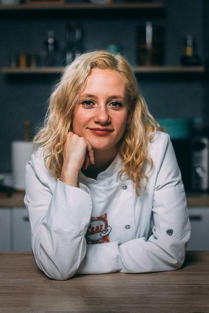 Neža Mihelič - Actor Profile Photo