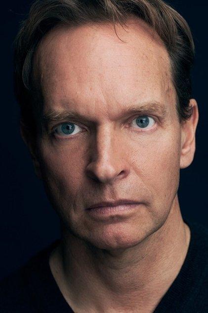 Latham Gaines - Actor Profile Photo