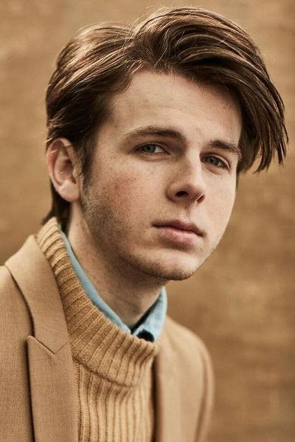 Chandler Riggs - Actor Profile Photo