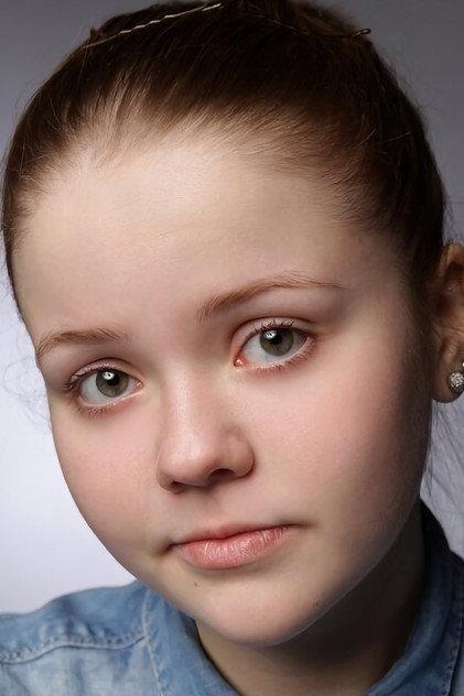Aleksandra Rtishcheva - Actor Profile Photo