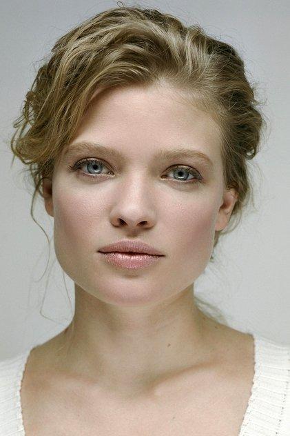 Mélanie Thierry - Actor Profile Photo