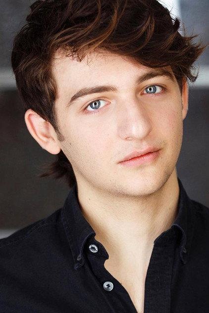 Julian Shatkin - Actor Profile Photo