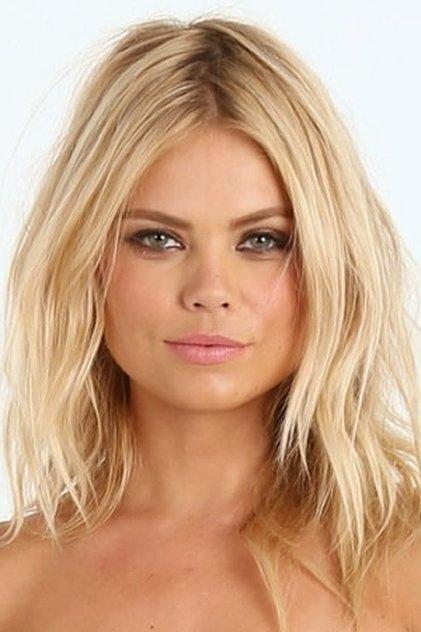 Kamilla Alnes - Actor Profile Photo