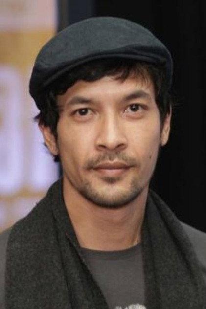 Edward Akbar - Actor Profile Photo