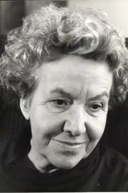 Tilli Breidenbach - Actor Profile Photo