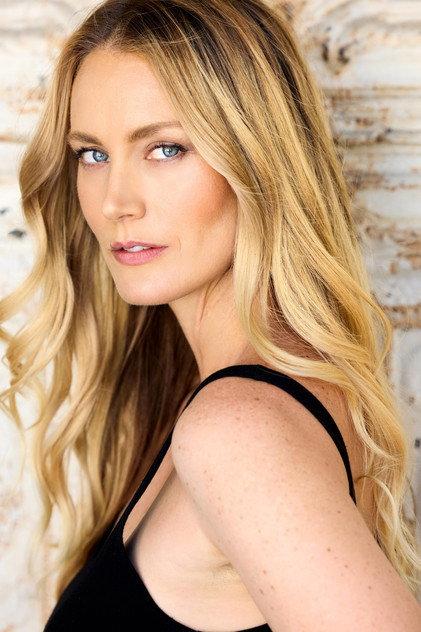 Stefanie Estes - Actor Profile Photo