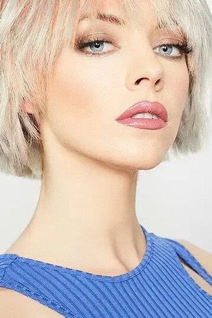 Skye Stracke - Actor Profile Photo