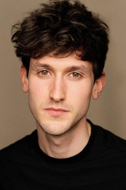 Lewis Peek - Actor Profile Photo