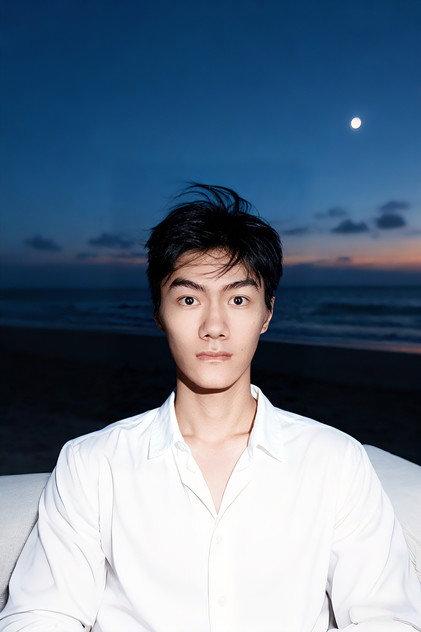 Tonglan Qiu - Actor Profile Photo