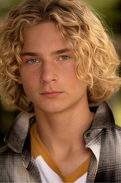 Mason Gillett - Actor Profile Photo