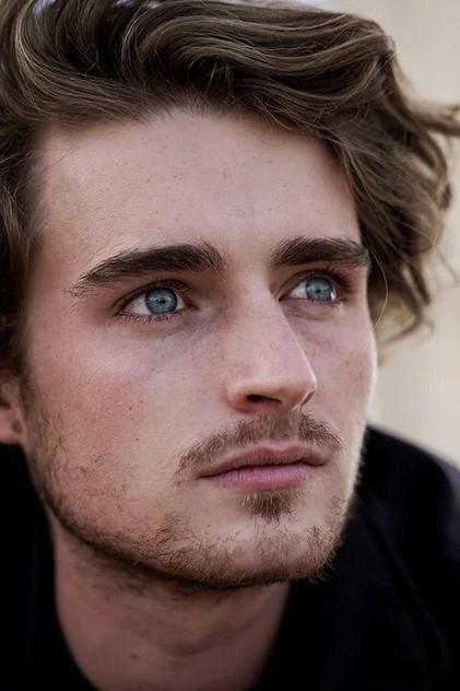 Victor Senegas - Actor Profile Photo
