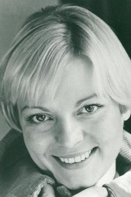 Cheryl Hall - Actor Profile Photo