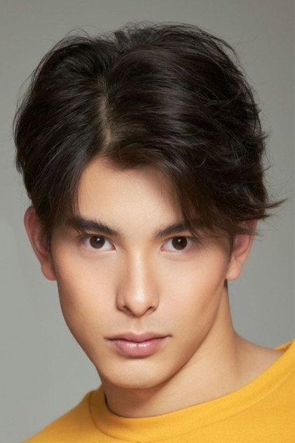 Dom Petchtamrongchai - Actor Profile Photo