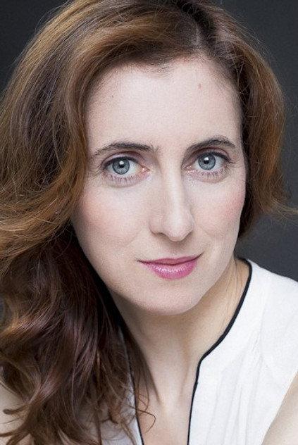 Carmela Lloret - Actor Profile Photo