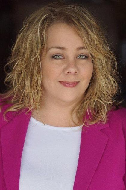 Mandi Beers - Actor Profile Photo