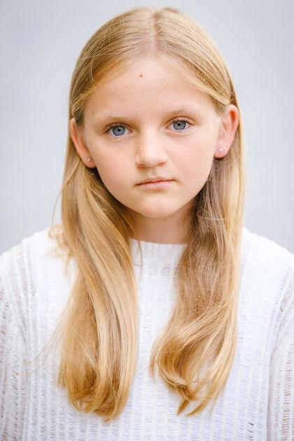Erin Ainsworth - Actor Profile Photo