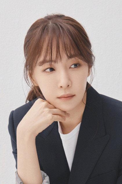Kim Eana - Actor Profile Photo