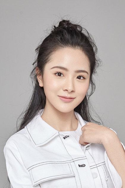 Qu Mengru - Actor Profile Photo
