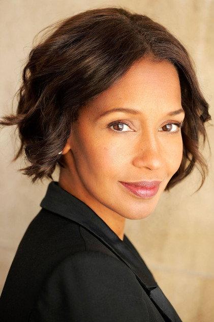 Lenore Thomas - Actor Profile Photo