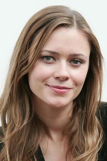 Maeve Dermody - Actor Profile Photo