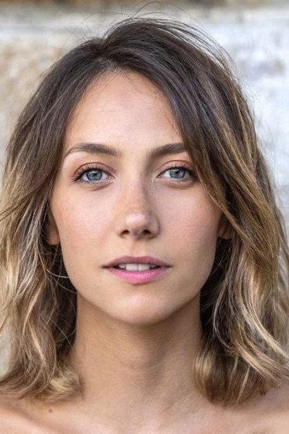 Anaïs Weill - Actor Profile Photo