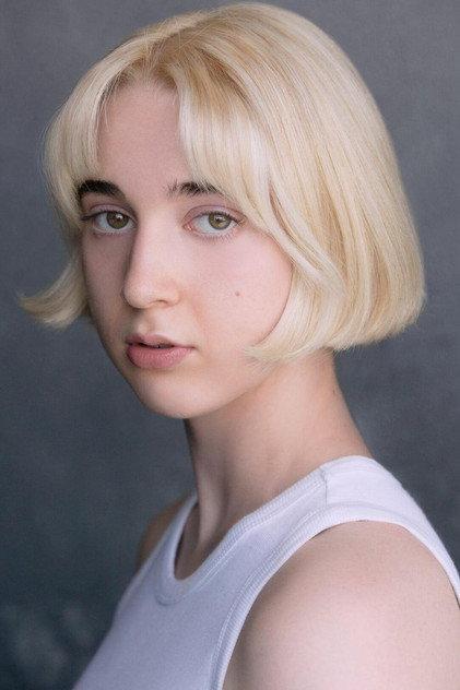 Maisie Ayres - Actor Profile Photo