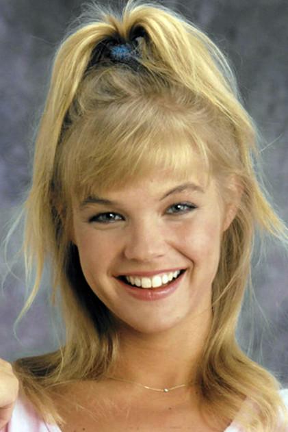 Julie McCullough - Actor Profile Photo